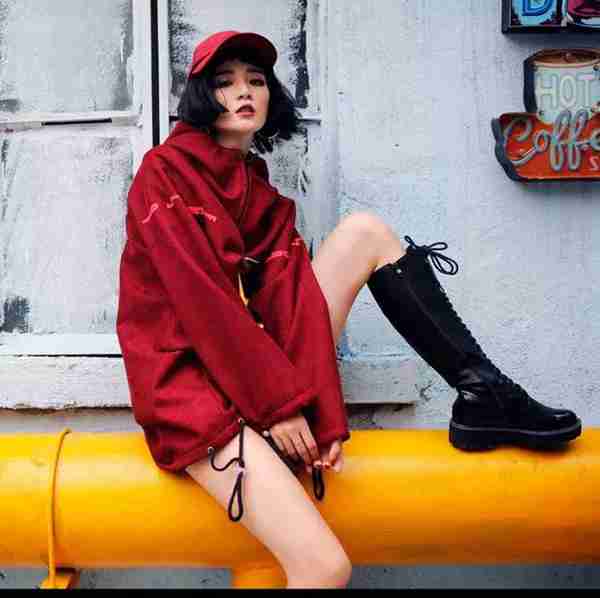 前方注意!今年这5个牌子的卫衣一定要加入购物车