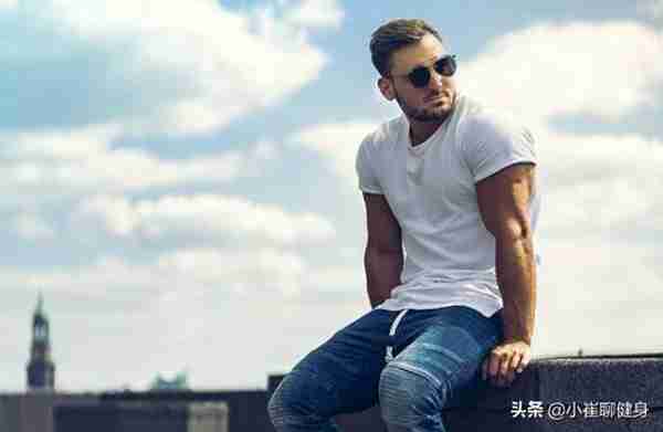 如何练出发达的胸肌?全面剖析,手把手教你练出完美胸肌