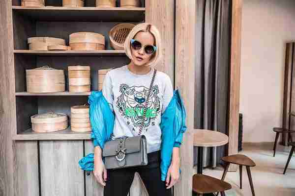 前方注意!今年这5个牌子的卫衣一定要加入购物车