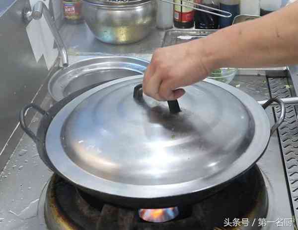 这才是鲫鱼最好吃的做法，营养美味，百吃不厌，学会你就是大厨