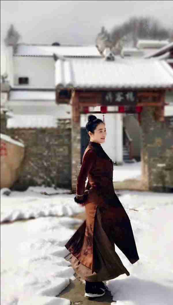 新闻评论怎么写格式(2024新闻及其评论)