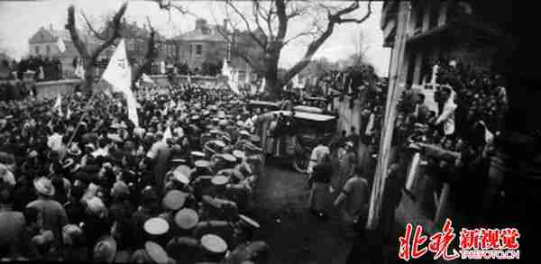 孙中山公园在哪里死的（台湾有中山陵吗）