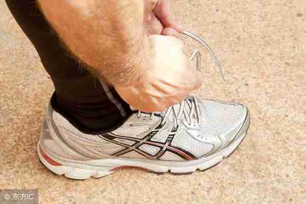 5个原因导致夏天脚臭，你中招几个？如何去除脚臭？