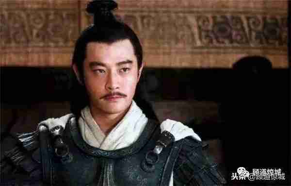 周瑜到底是怎么死的?真相令人不寒而栗,黑暗的斗争无处不在