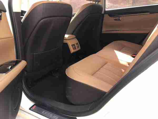 聊聊雷克萨斯ES用车感受,30万买它值不值?