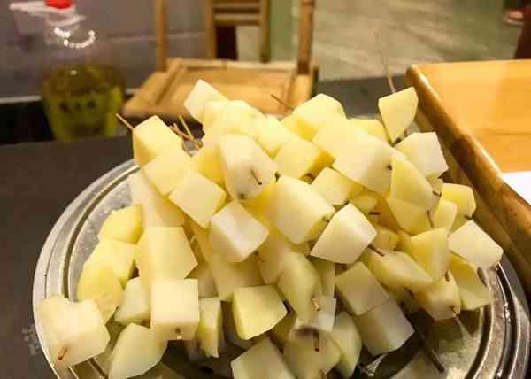 成都甜不辣研究报告,这才是真资格的老成都味道……