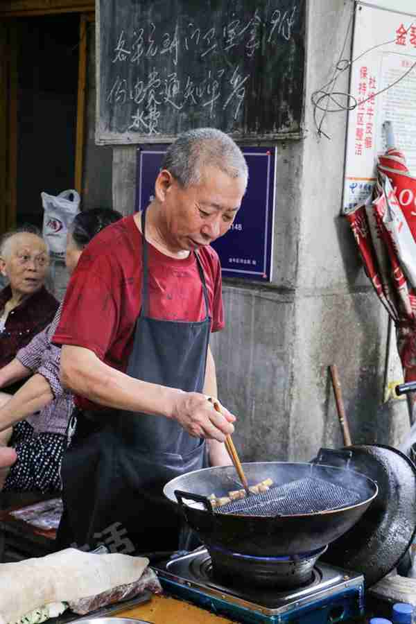 成都甜不辣研究报告,这才是真资格的老成都味道……
