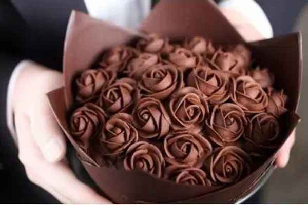 情人节礼物对照表,以后别再问要送什么了!