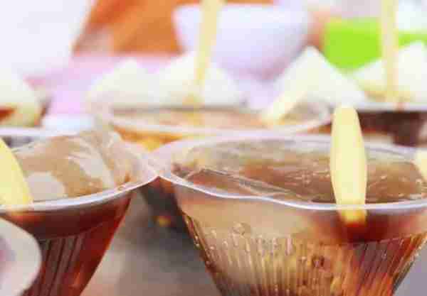 还记的那句“怎么可以吃兔兔”吗?对!来成都你不吃兔兔试试看~