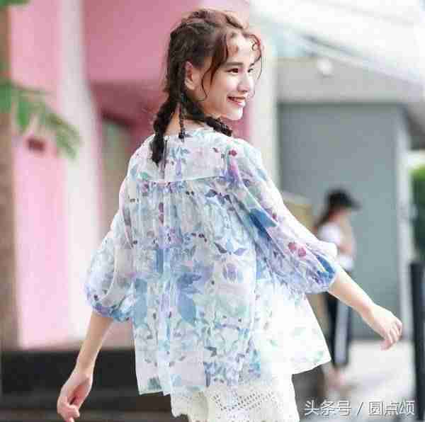 碎花雪纺衫搭配什么 夏季新款女士雪纺衫搭配气质满分