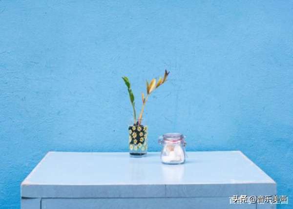 强推超级好听的欧美旋律歌曲，适合做铃声的欧美歌曲，开口跪