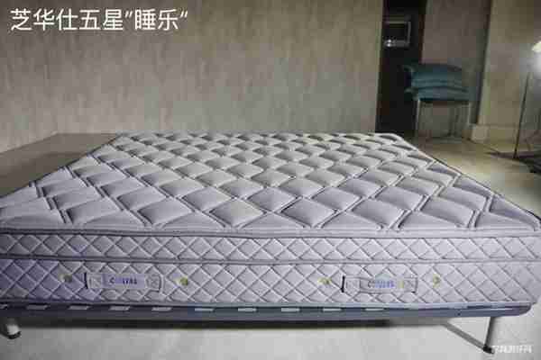 一万元买床垫,慕思床垫和芝华仕五星床垫选哪家?