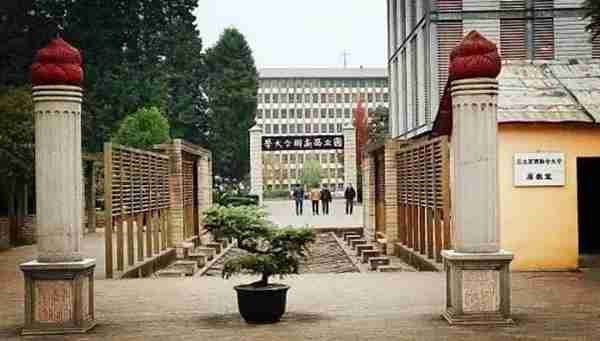 昆明可玩的地方不多，但这几个地方确实值得去