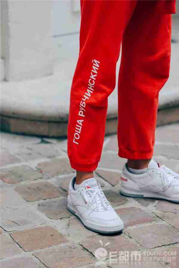 男生福利 运动裤该怎么搭配鞋子才帅气？这样穿让女孩刮目相看