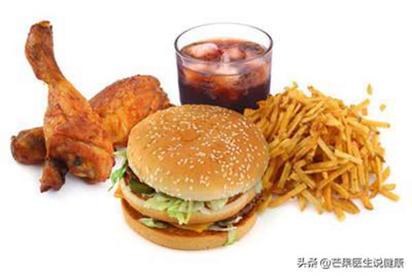 为何“便秘”越来越多?提醒您:3种食物是便秘“祸根”,要少吃