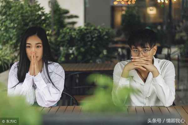 劈腿是什么意思(爱情中的劈腿是什么感受)