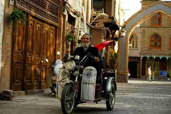 新疆切糕太贵?来看看真正的新疆切糕是什么样子的!