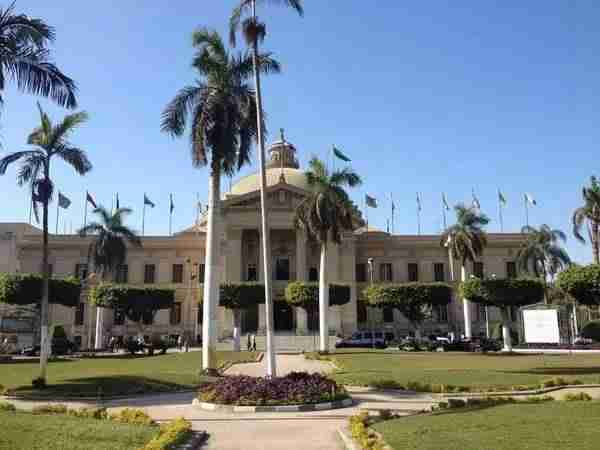 开罗大学是哪个国家的大学（开罗大学校园环境怎么样）