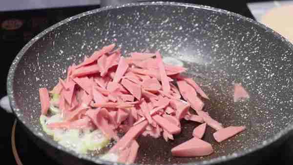 炒面怎么做最好吃？教你一个方法，非常好吃，越吃越上瘾