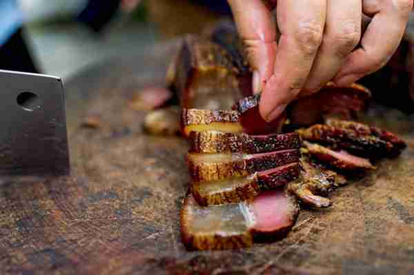 熏肉怎么做(白糖和茶叶怎么熏肉)