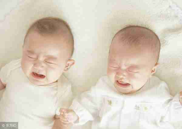 睡觉出汗怎么回事小孩(孩子脾胃不好七大表现)