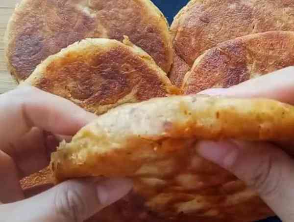 烧饼用的蓬松剂是什么意思(烧饼蓬松酥软的技巧)