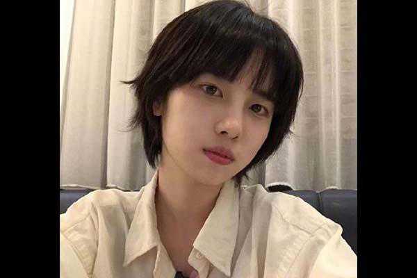 额头窄适合什么刘海(推荐几款最适合的发型)