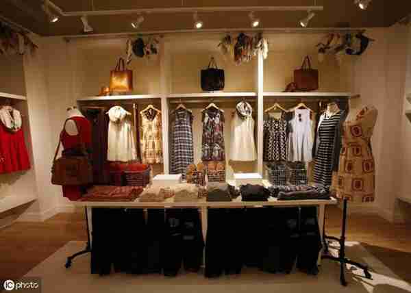 服装店这些卖货销售技巧你知道几个?网友吐槽:活该生意不好