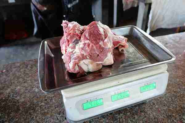 早市上这些美食卖火了,比农村大集都便宜