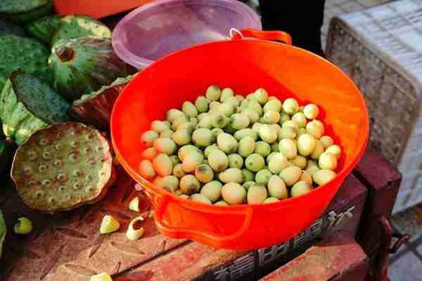 早市上这些美食卖火了,比农村大集都便宜