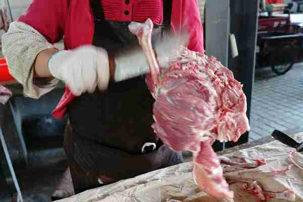 早市上这些美食卖火了,比农村大集都便宜