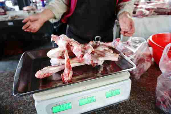 早市上这些美食卖火了,比农村大集都便宜