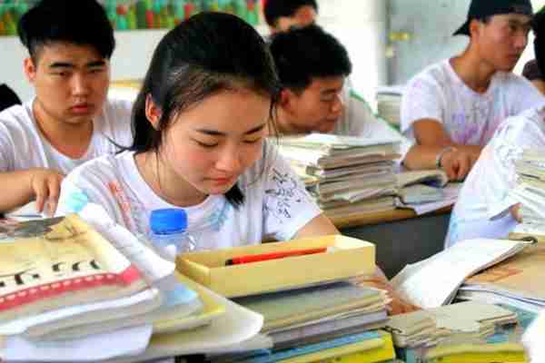 高考有多苦?看看毛坦厂中学作息表,才知道考出好成绩有多不容易