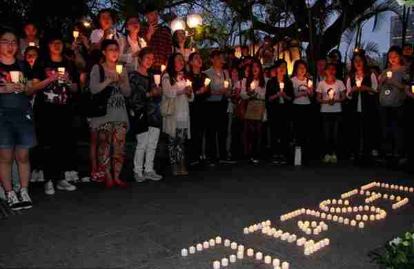 张国荣去世的时候有多轰动，最伤心的不是哥哥家人，而是唐先生