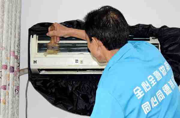 让专业的人做专业的事,家政服务也需要找正规的公司