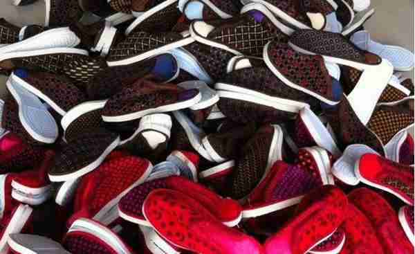 冬天摆地摊卖什么好,八个宝贝买爆这个冬季