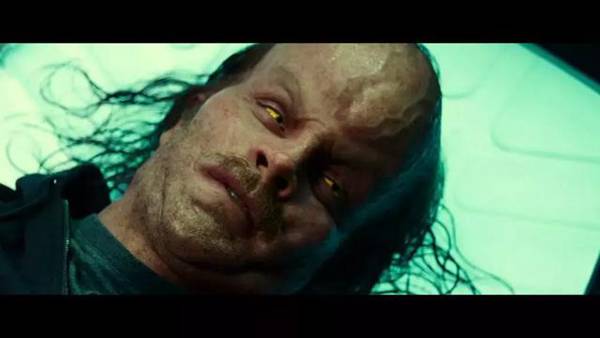 《死侍2》上映,是时候拿这部烂片鞭尸了