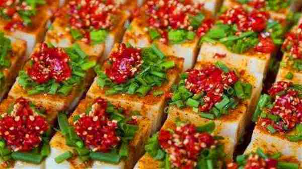 最受学生欢迎的几种街边小吃,烤面筋排名第一,你都吃过哪些呢