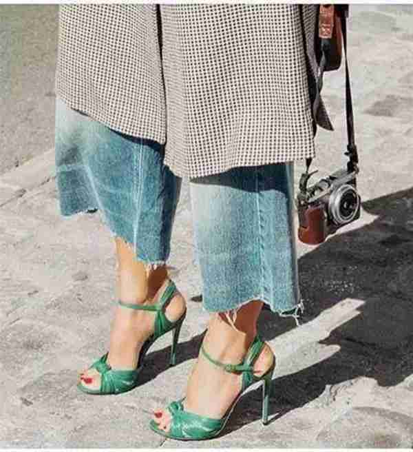 最适合夏天的三个颜色,轻轻松松就赢很大