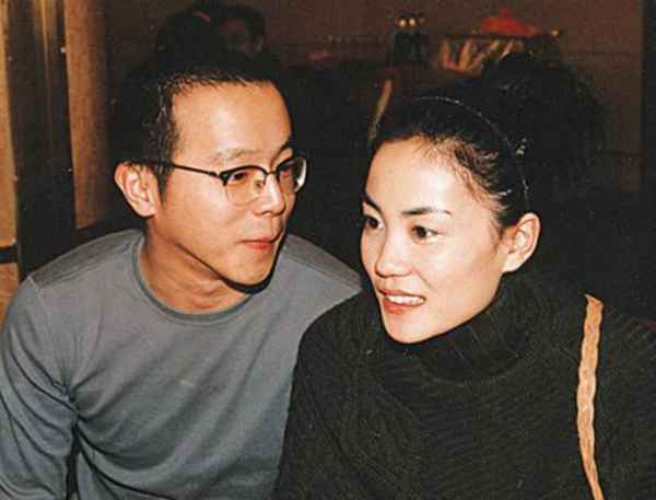 王菲的前夫窦唯年轻时这么帅,她为什么还要离婚?