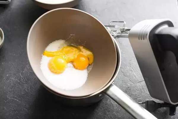 夏天吃蛋糕请不要怕腻，一款适合夏季吃的冷芝士蛋糕