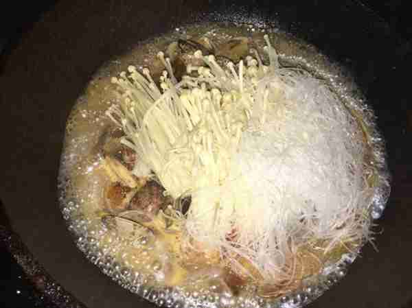 在家5分钟轻松搞定热门小吃花甲粉,比也是大排档还好吃