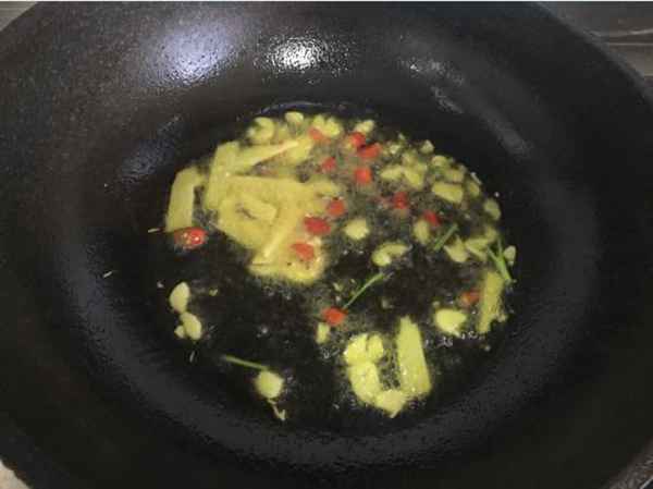 在家5分钟轻松搞定热门小吃花甲粉,比也是大排档还好吃