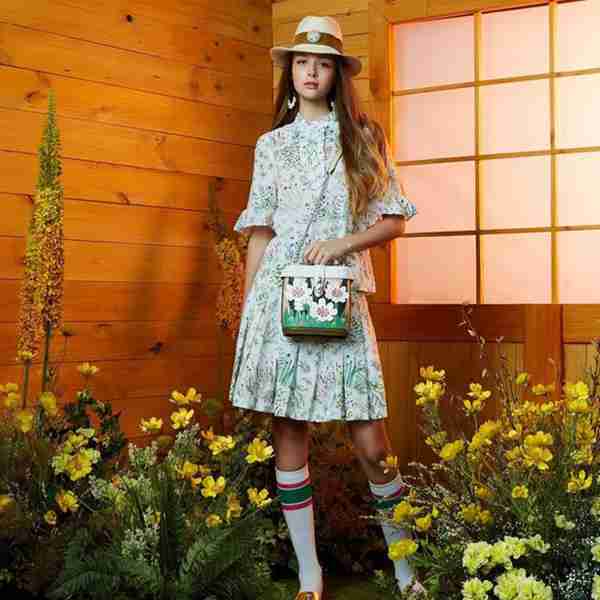 泰国人气女装品牌Lyn Around,戳中你的少女心