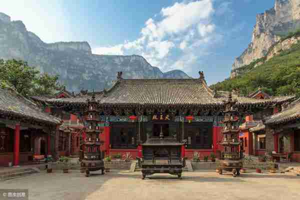 去寺庙烧香要注意什么(寺庙有哪些禁忌)