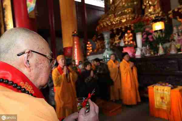 进寺庙拜佛需要注意什么?这五点要牢记......