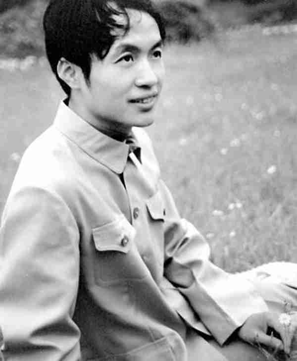 什么是释然?是沈从文所说的,还是顾城所说的,你认同哪一个?