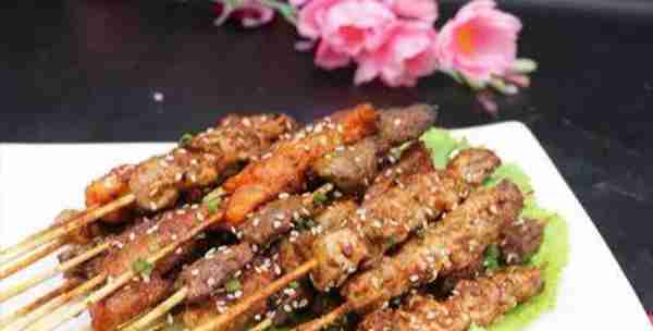 只有一万块，做什么小吃最赚钱？