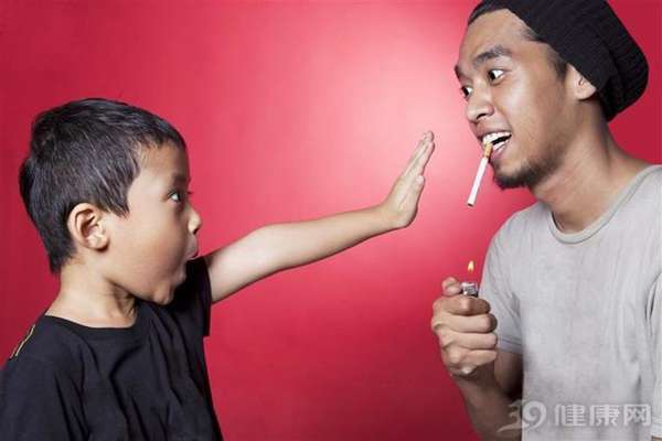 胸口痛是什么原因引起的(盘点这些引起不适的原因)