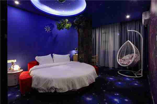 开酒店适合在什么地方吗(酒店怎么选址)